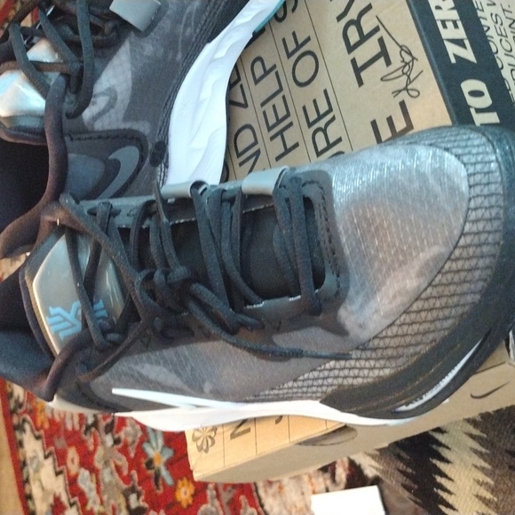 NWT Kyrie 8 Size 12 - Picture 2 of 8